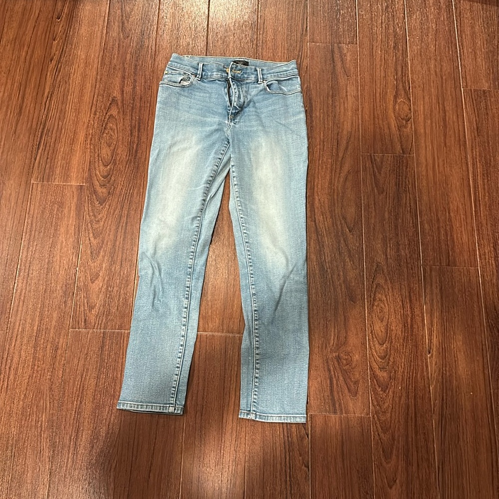Women’s jeans 
Size PETITE 00P
Brand ANN TAYLOR FACTORY